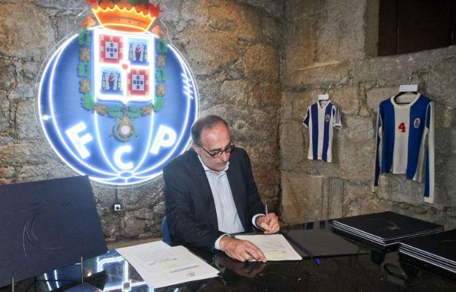 泰国选手提 泰国选手提