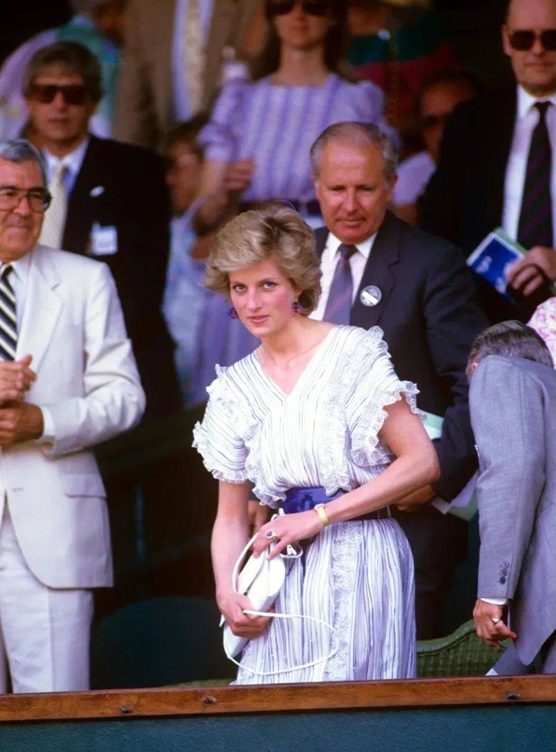 莉利娅能冲 莉利娅能冲