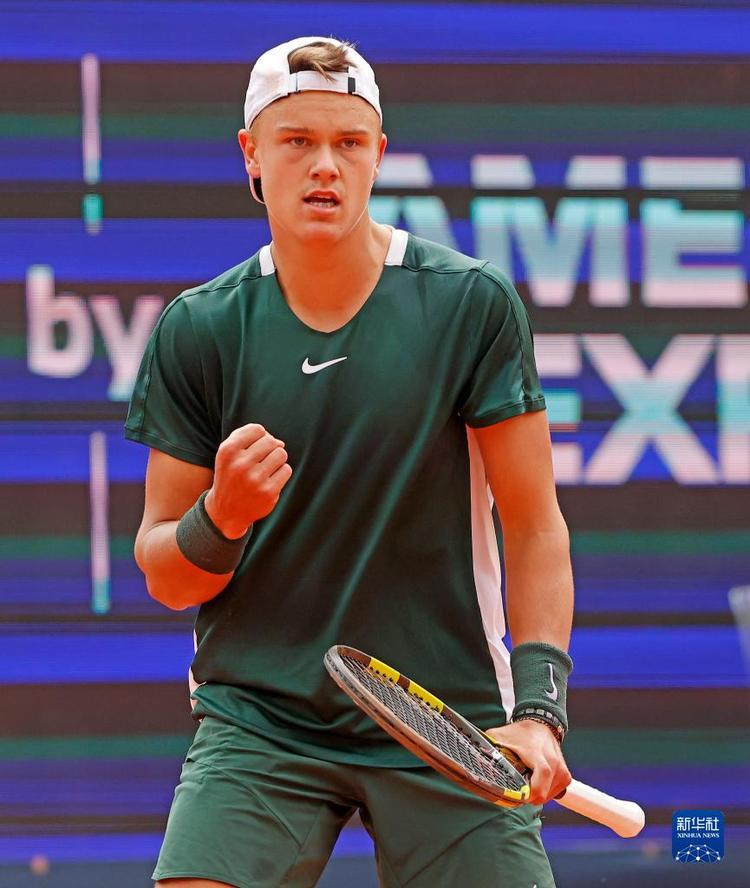 个赛季中的 个赛季中的